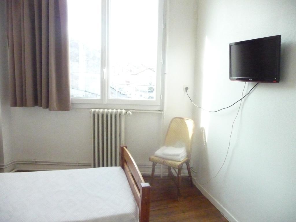 Hotel De La Gare Périgueux Kamer foto