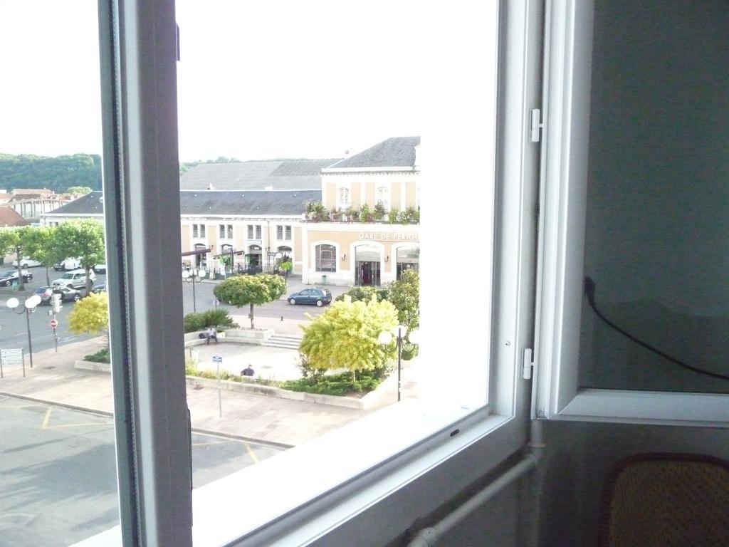 Hotel De La Gare Périgueux Kamer foto