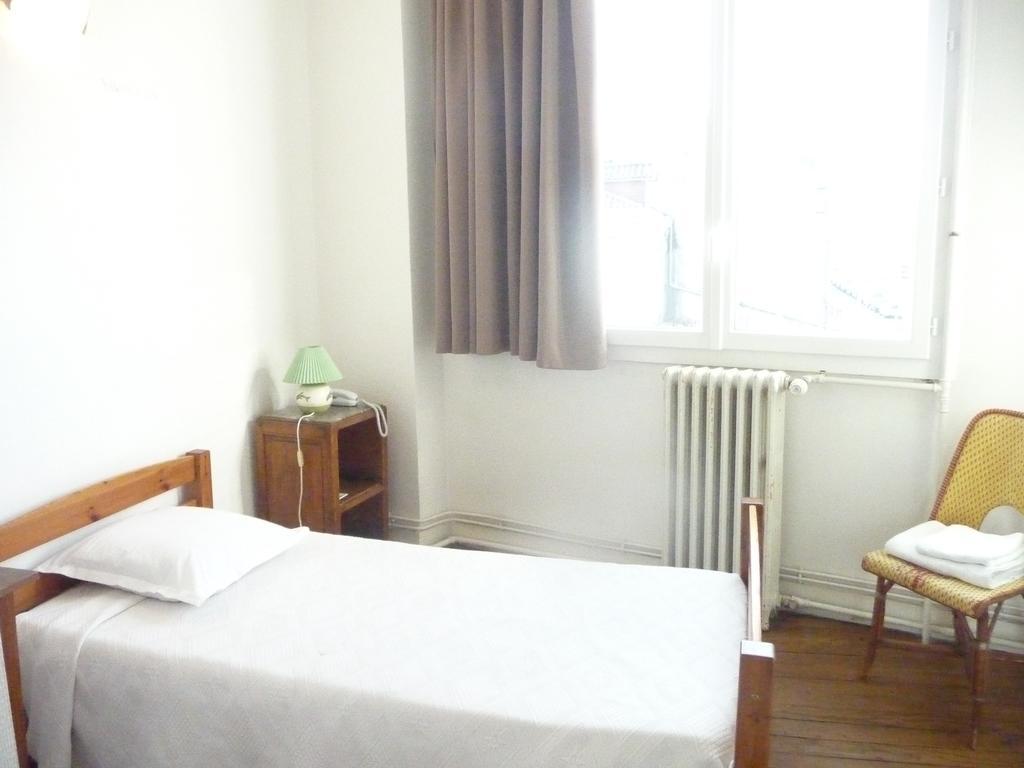 Hotel De La Gare Périgueux Kamer foto