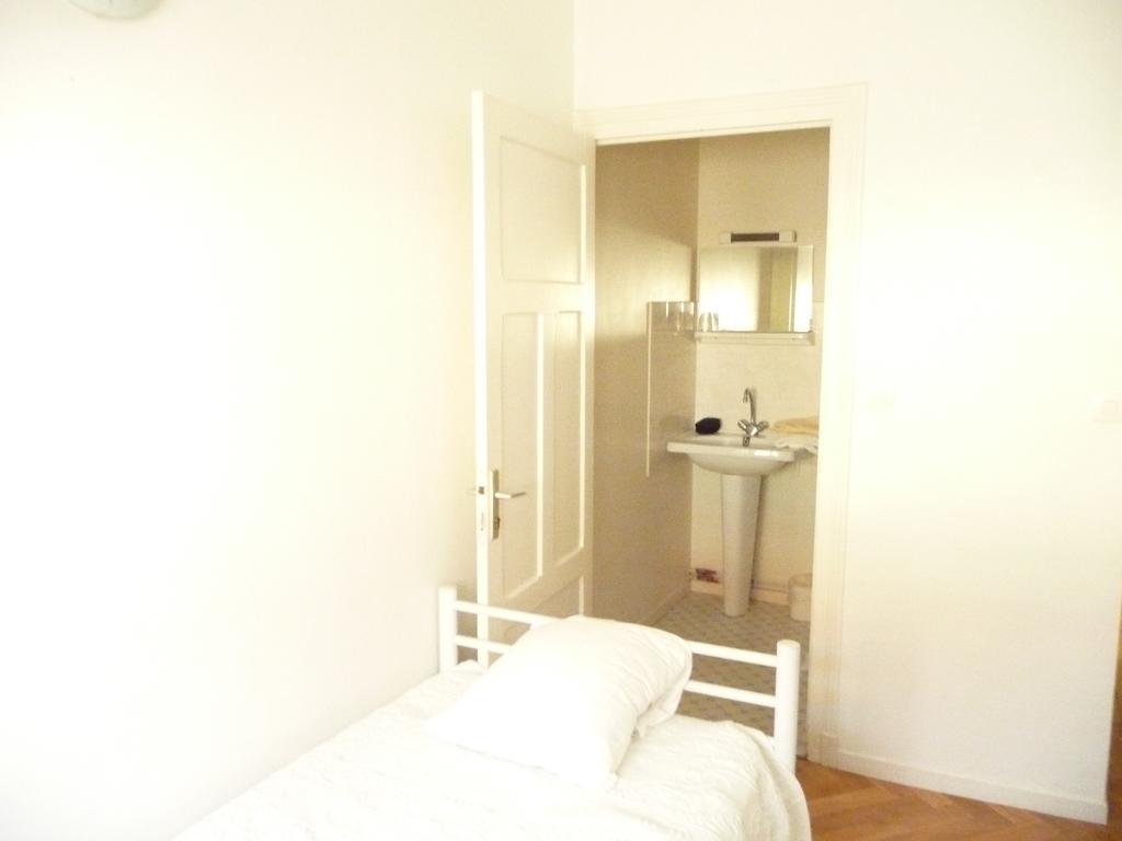 Hotel De La Gare Périgueux Kamer foto