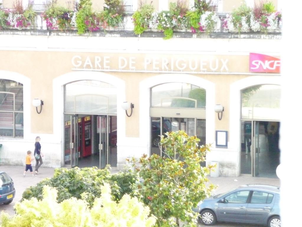 Hotel De La Gare Périgueux Kamer foto